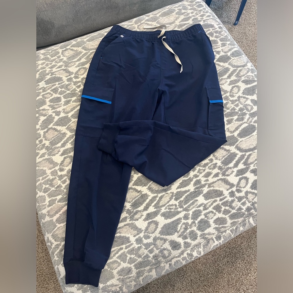 Men’s Figs Scrub Joggers